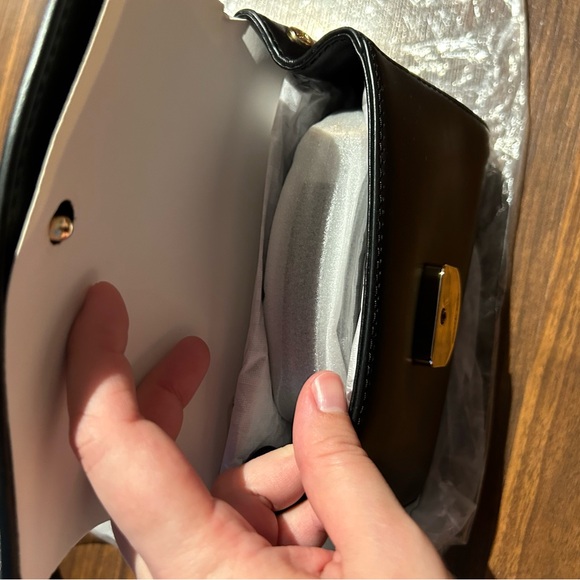 Michael kors leather purse ( brand new ) - Picture 4 of 7